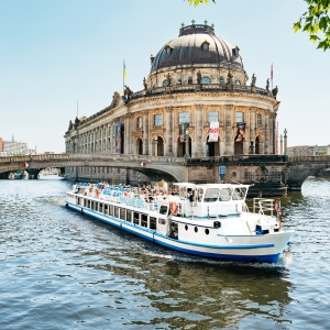 Berlin: 1-stündige Stadtführung per Boot mit Sitzplatzgarantie