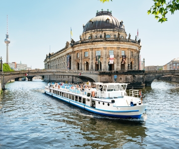 Berlin: 1-times byrundtur i båd med garanteret plads