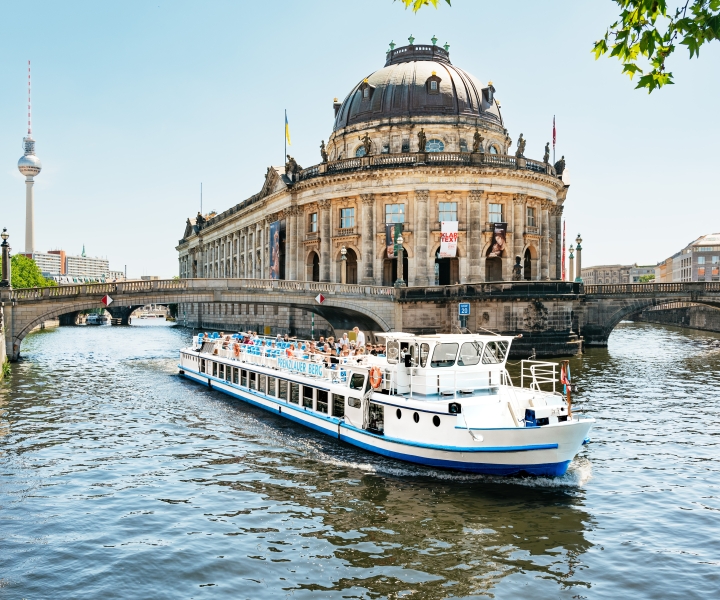 Berlin: 1-times sightseeingbådtur med garanteret siddeplads