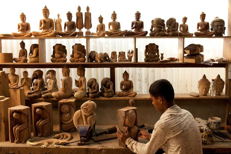 Siem Reap: 3-Hour Behind-the-Scenes Tuk-Tuk Tour Siem Reap: guided 3-hour tuk-tuk tour