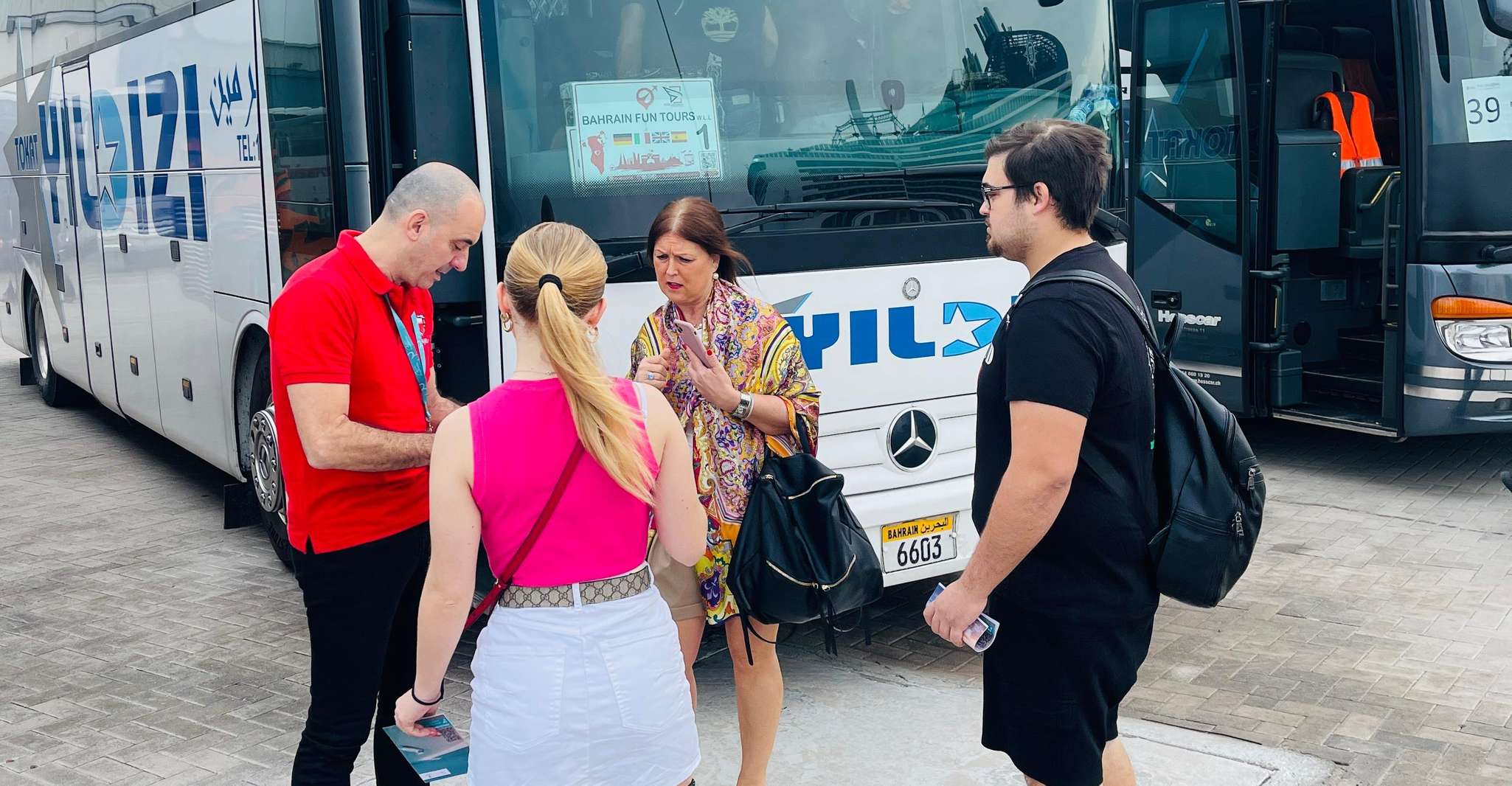 Around Bahrain For AIDAprima Tourists Shared Tour 5H photo 6