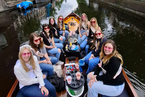 The Hague: Private Boattour up to 10 persons