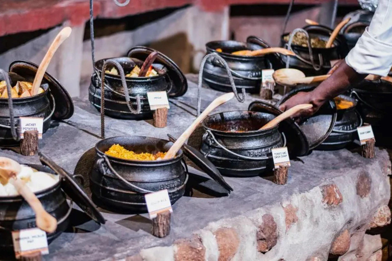 Victoria Falls: Boma Dinner & Drum Show with Transfers