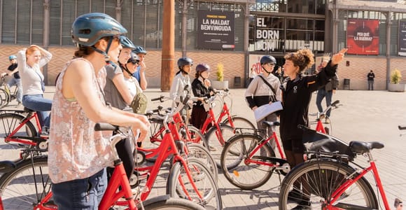 Barcelona: Gaudi oder City Sights Tour mit dem Fahrrad oder E-Bike