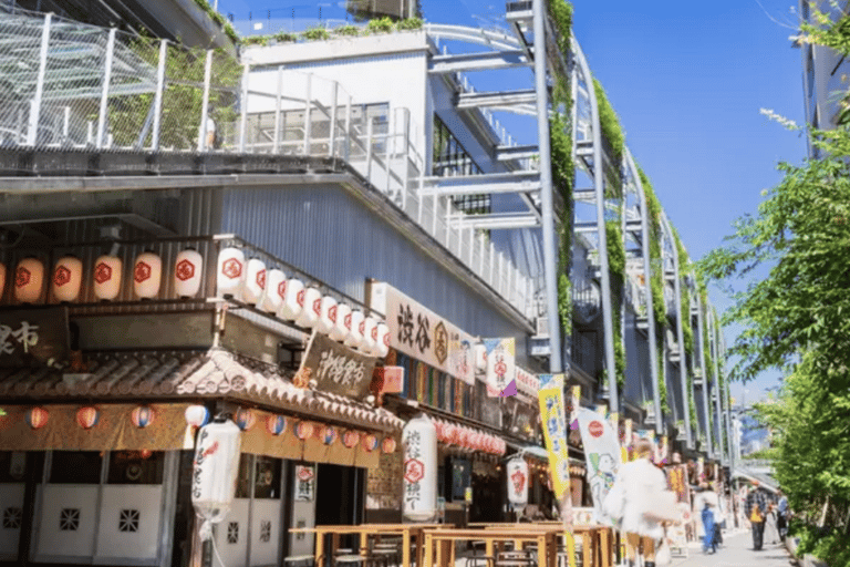 Shibuya Walking Tour with Local Guide