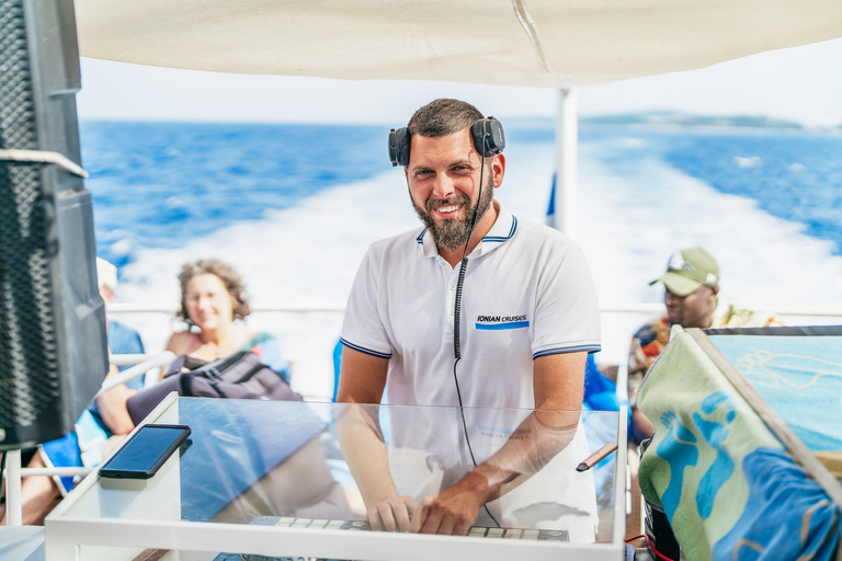 Corfú: crucero a Antípaxos y las cuevas azules de PaxosDesde la ciudad de Corfú