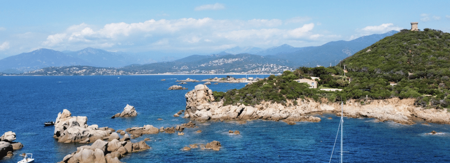 3H30 Découverte de la rive sud de la baie d'Ajaccio Catamaran