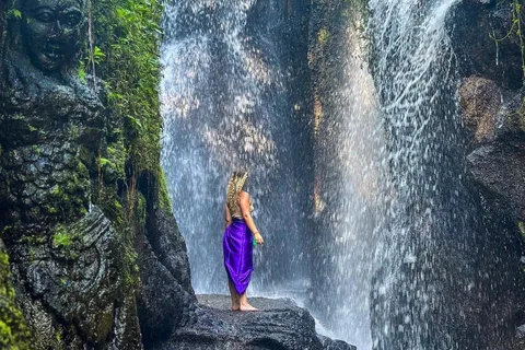 Cascata de Taman Beji Griya: Ritual de Banho Sagrado/Retiro da Alma