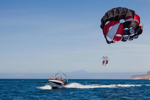 Doha: Parasailing Experience with Views of The Pearl