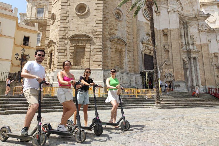 Cadiz: 1.45H Guided Segway/eScooters/EBikes for Big Groups Cadiz: 1.5H Private Guided Segway/eScooters/EBikes