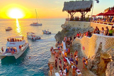 Negril: 7 Mile Beach, Weed Farm, and Rick's Cafe Tour