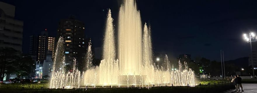 Hiroshima : De la tragédie à la paix, visite guidée du parc commémoratif.