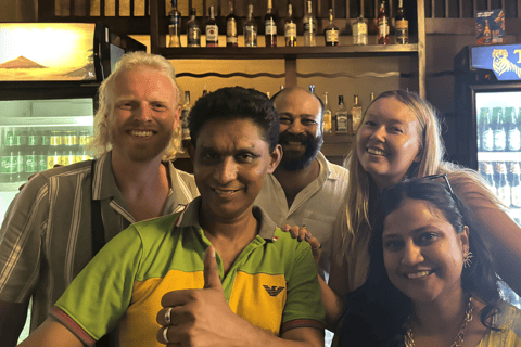 Sorseggia liquori locali nel tour dei bar di Colombo