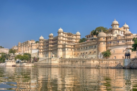 Udaipur: All-Inclusive Guided Udaipur City Private Tour Tour with Driver + Car + Tour Guide
