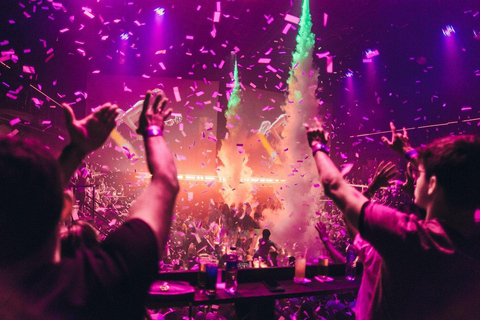 Cancun Combo: Taco & Beer Tour with Coco Bongo Night Show With Cancun Hotel Pick-Up