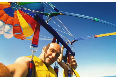 Roatan: Parasailing Adventure