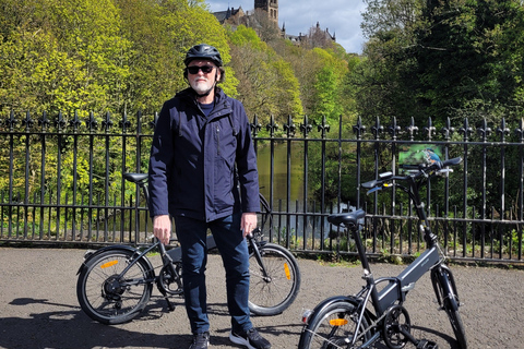 Glasgow : Visite guidée à vélo électrique avec visite d&#039;une distillerie