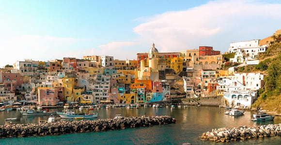 Sorrento: Ischia and Procida Boat Tour with Light Lunch