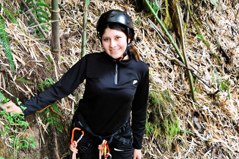 Quito : Rappel dans 3 cascades du volcan, randonnée, sports extrêmes