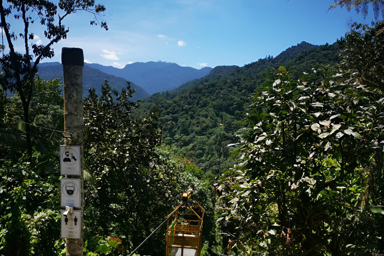 VANUIT QUITO-Mindo Wolkenwoud &amp; Calacali Midden van de wereld