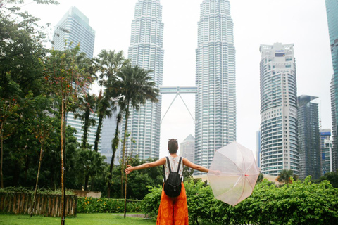 Kuala Lumpur: Petronas Twin Towers & KLCC Park Photoshoot Proposal: 50 photos | 60 mins