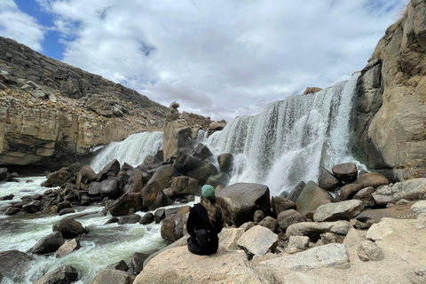 Arequipa: Experience the adventure at the Pillones Waterfall and Stone Forest