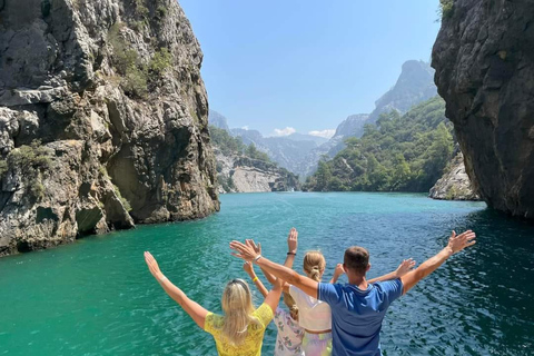 Alanya: Green Canyon Serenity Cruise with Lunch & Pickup