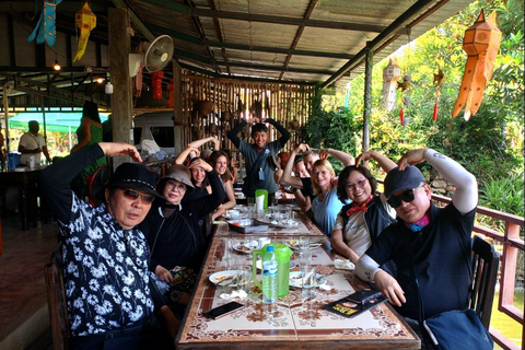 Chiang Rai:Guided Highlights Full-Day Tour-FREE LUNCH BUFFET Experience the Wonders of Chiang Rai with Free Thai Buffet