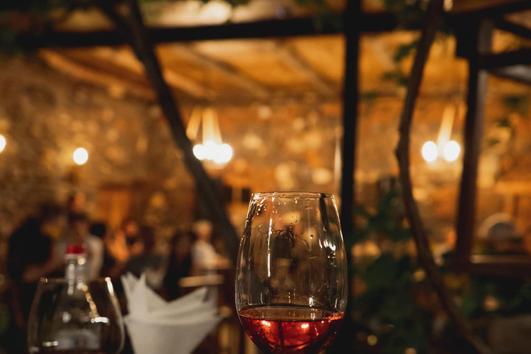 Yerevan: Wine Night Tour with Retro Car Transfers & Photos