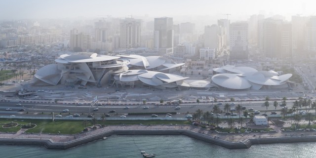 Visit Doha Highlights of Souq Wagif,Corniche,The pearl, Katara in Doha