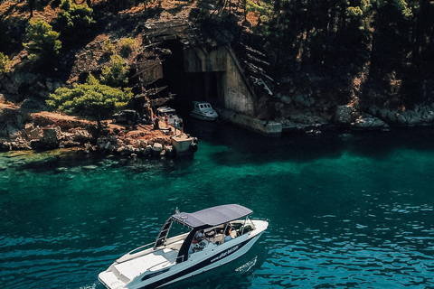 Blue Cave &amp; 5 Islands With swimming and snorkeling