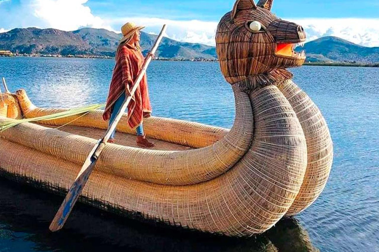 Excursión a las Islas Flotantes de los Uros en Puno