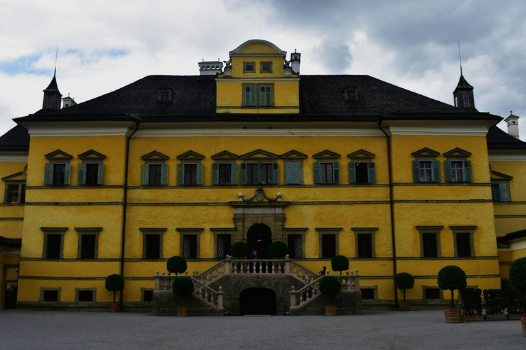 From Zell am See: Private Salzburg Old Town Day Trip
