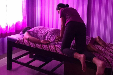 Deep Tissue Massage Behandling Hemtjänst