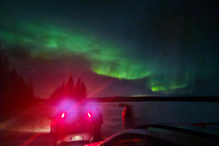 روفانييمي: مطاردة الشفق القطبي الشمالي مع خدمة التوصيل من الفندق