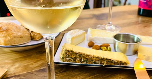Nice: Natural Wine & Farm Cheese Food Tasting in the Libération district