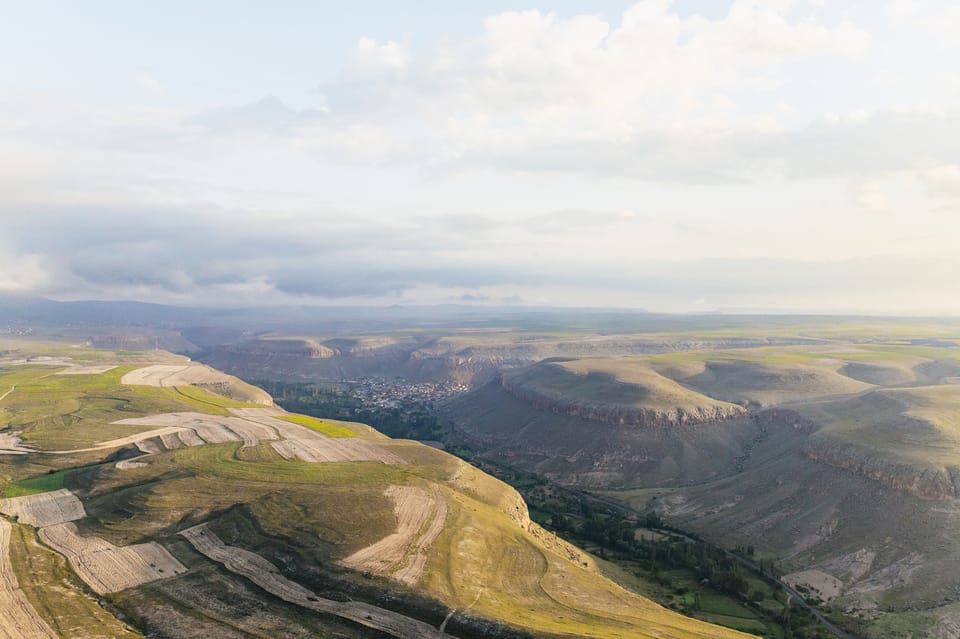 Kappadokien Ballongflygning Och Privat Cappadocia Blue Tour Getyourguide