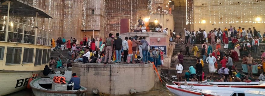 Varanasi : excursion en bateau et visite à pied au lever du soleil