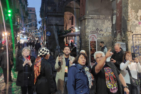 Rundvandring i Neapel: Gamla stan och SpaccanapoliNapoli vandringstur i italienska