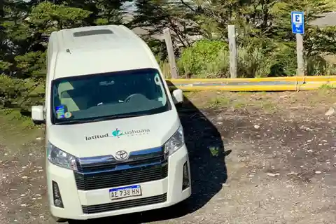 Trasferimento dal tuo alloggio all'aeroporto di Ushuaia