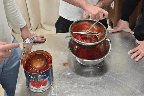 Naples: Neapolitan Pizza and Tiramisu Cooking Class