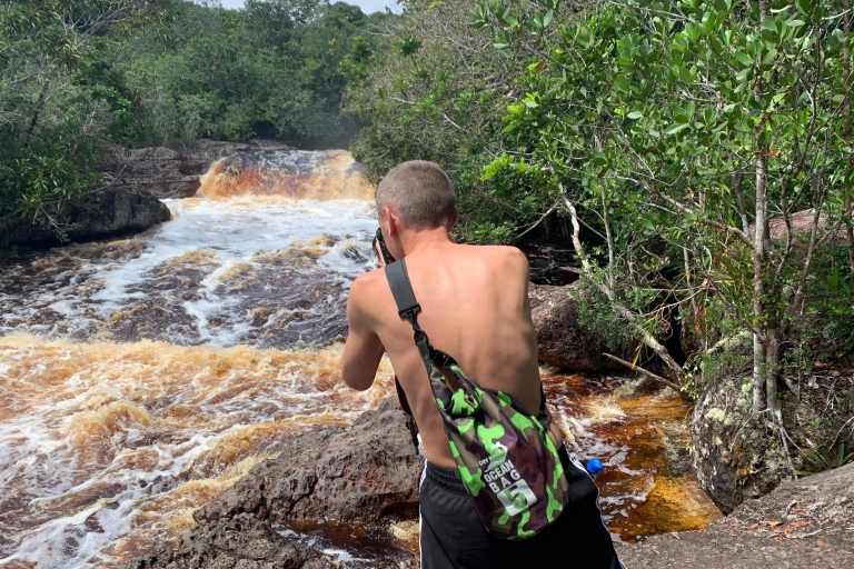 Manaus: Presidente Figueiredo Caves and Waterfalls TourWycieczka po jaskiniach i wodospadach Presidente Figueiredo