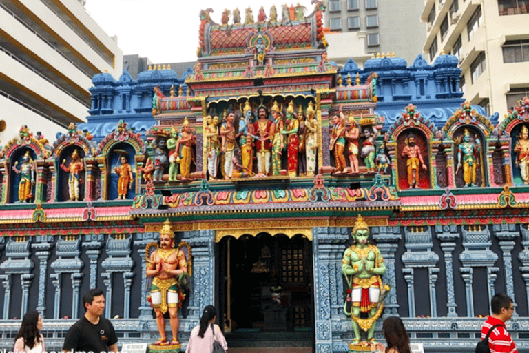 Singapore: Bugis & Kampong Glam Walking Tour with Snacks Faith, Flavours & Art, From Waterloo Street to Haji Lane