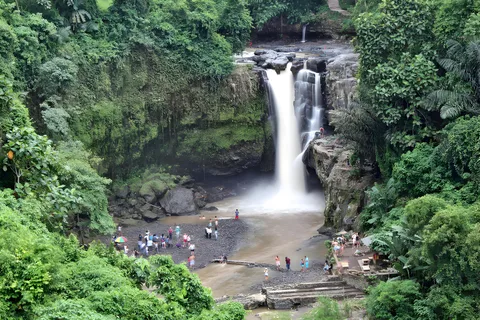 Tour Privado del Pueblo de Ubud, la Cascada y el Volcán Kintamani