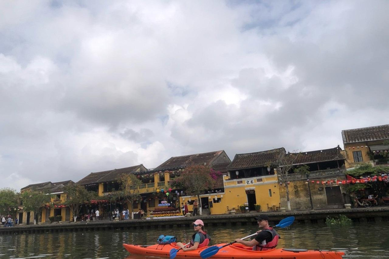 Hoi An: Old Town to Mangrove Forest Kayak Tour