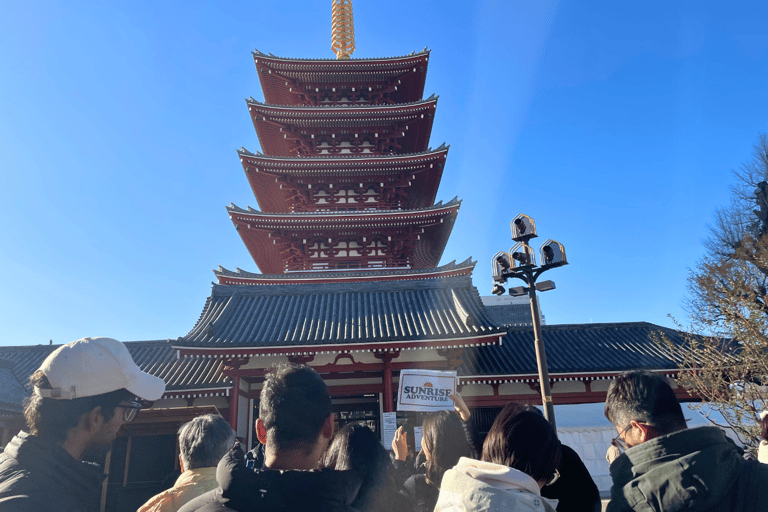 Tokyo: Asakusa Temple & Shrine Walking Tour with Local Guide Tokyo: Asakusa Guided Walking Tour Visiting Sensoji Temple