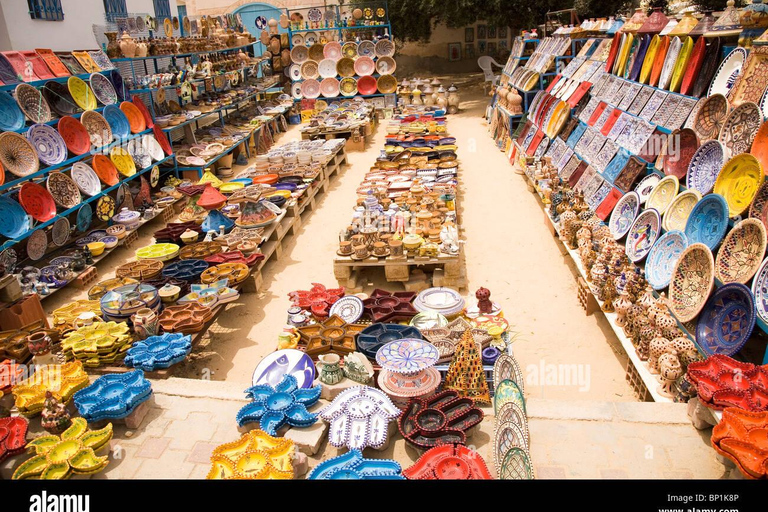 DJERBA : PROMENADE EN CALÈCHE JUSQU&#039;AU MARCHÉ DE MIDOUN.