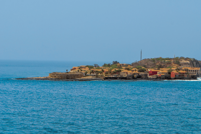 Explore Goree Island and Dakar: Full-Day Tour with Lunch