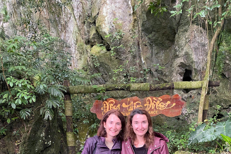 Phong Nha Cave & Paradise Cave: Guided Tour Boat & Explore Group Tour with Drop-Off in Hue