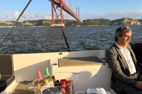 Lisbon Sunset Luxury Boat Vibes with Drinks & Pizza Lisbon Luxury Cozy Cruise with Drinks & Pizza